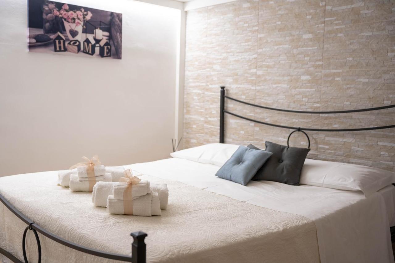 Nonna Tetta Chic Station & Center Walkable Apartment โมโนโปลี ภายนอก รูปภาพ