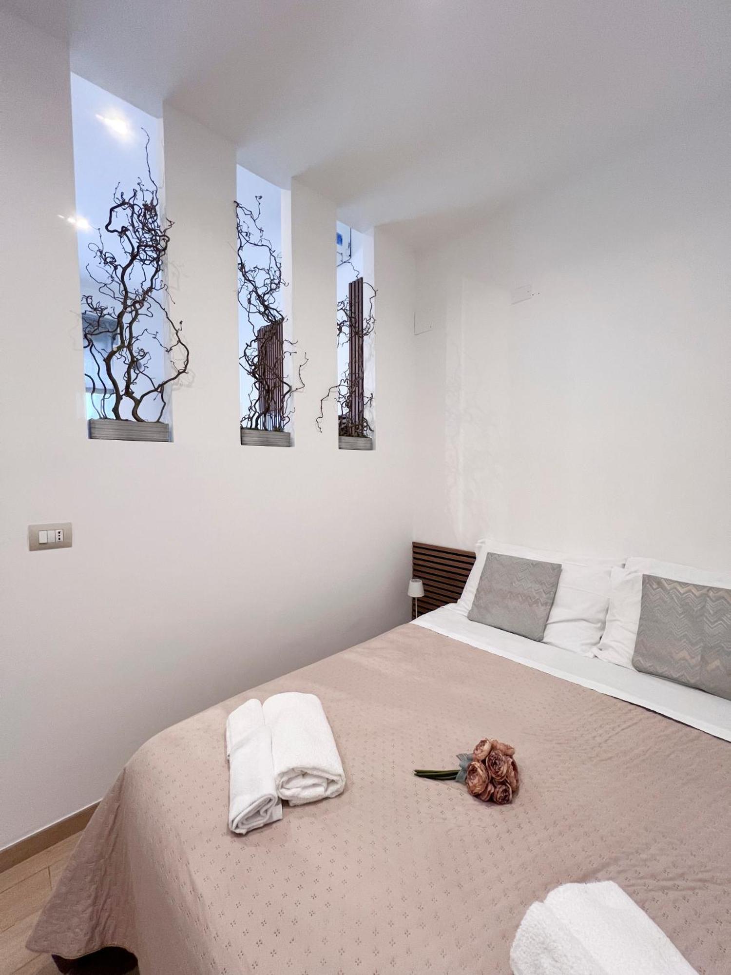 Nonna Tetta Chic Station & Center Walkable Apartment โมโนโปลี ภายนอก รูปภาพ